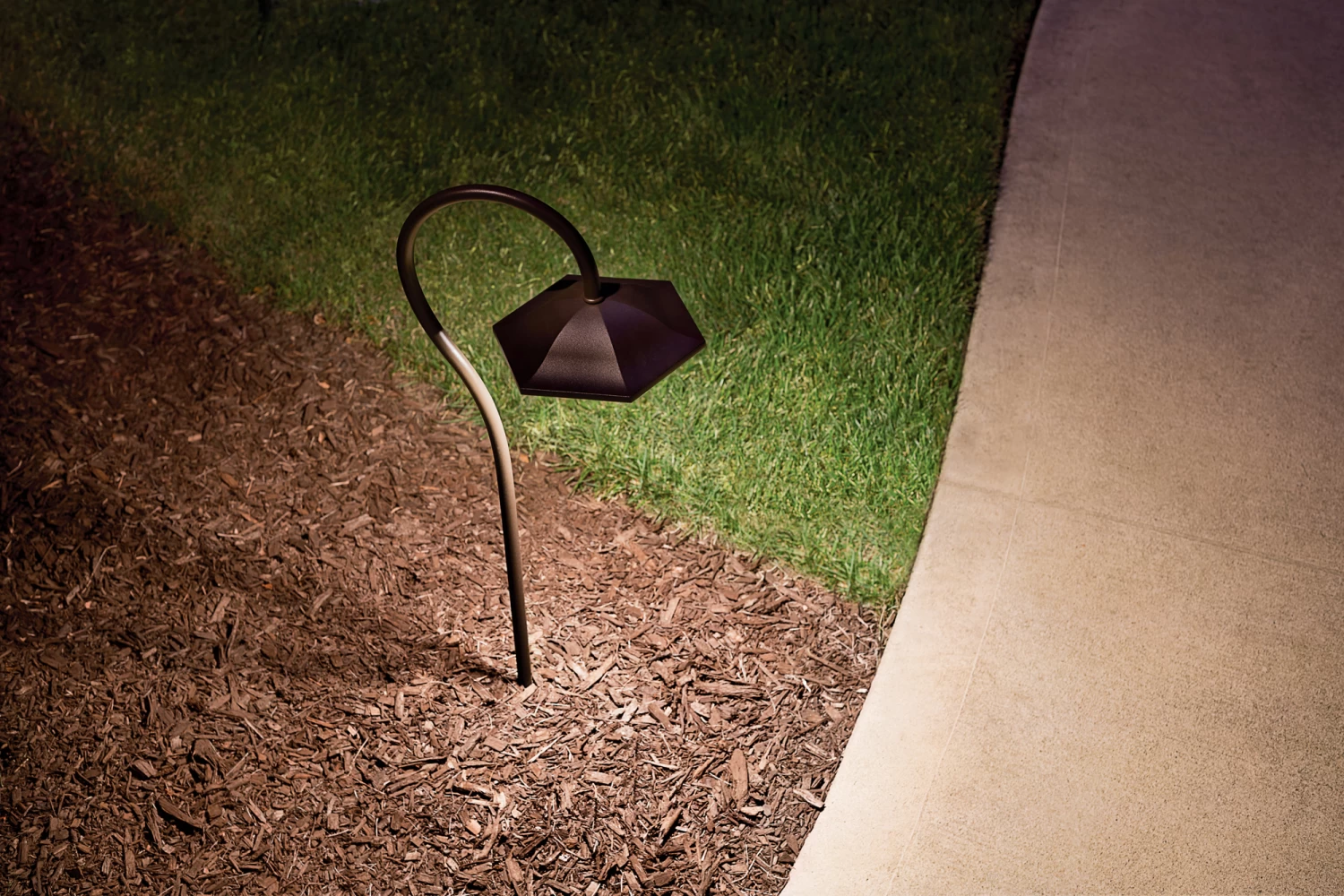 12V Shepherds Crook Path Light 2 12V Shepherds Crook Path Light - Image 2