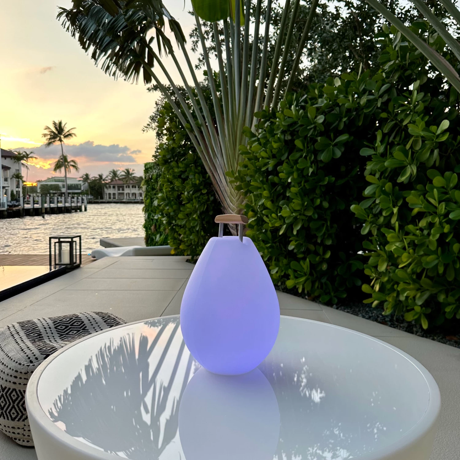 Vessel 2 Portable Bluetooth Indoor / Outdoor LED Lamp 3 Vessel 2 Portable Bluetooth Indoor / Outdoor LED Lamp - Image 3
