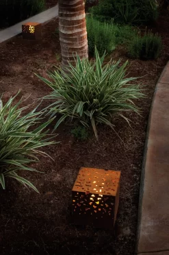 Ams Outdoor Table / Floor Lamp -Fashion Lighting blux ams outdoor setting3 scaled