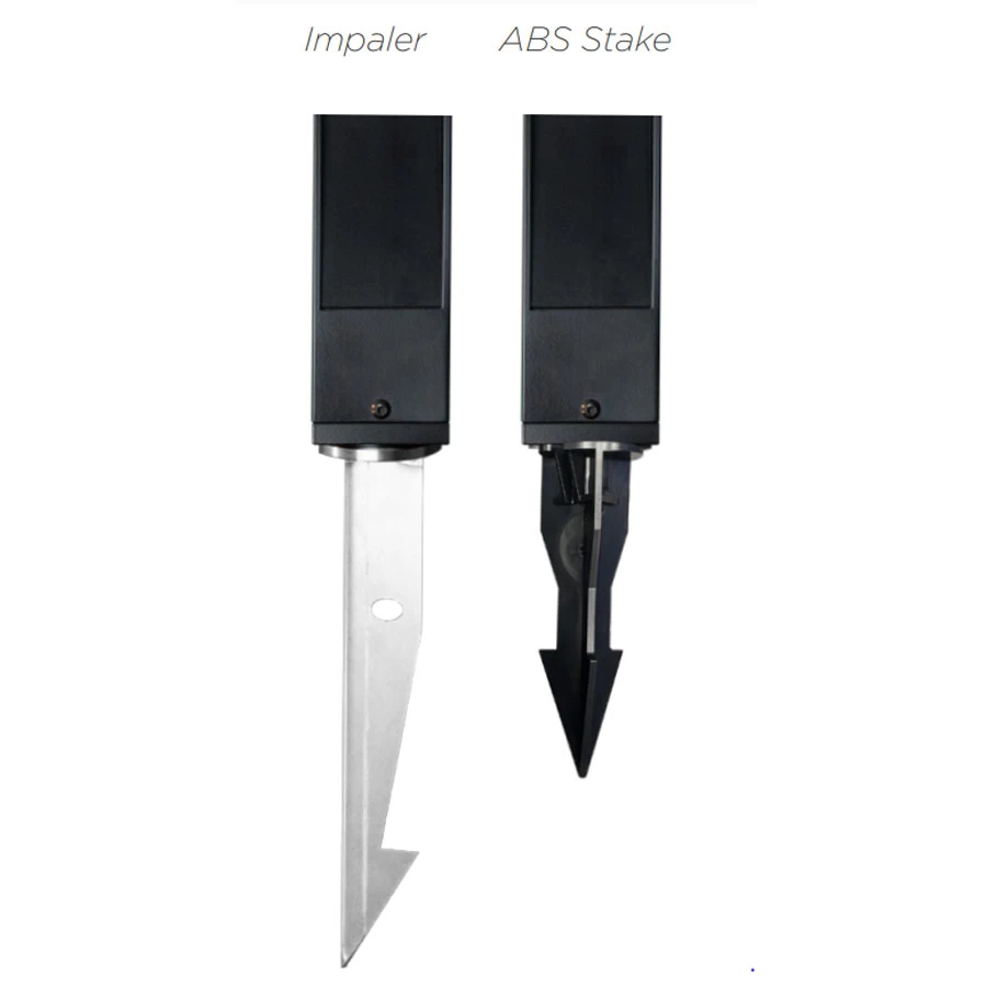 Mount Rainier Three-Window Outdoor Bollard 12V 3 Mount Rainier Three-Window Outdoor Bollard 12V - Image 3