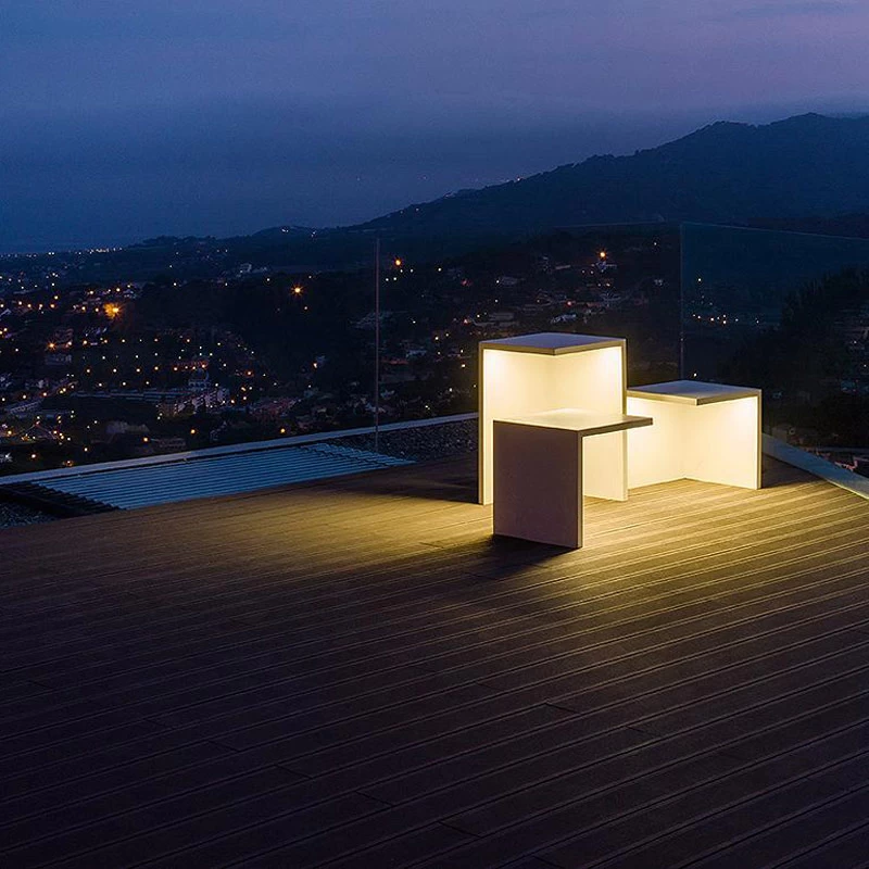 Empty Outdoor Seat Wide 4 Empty Outdoor Seat Wide - Image 4