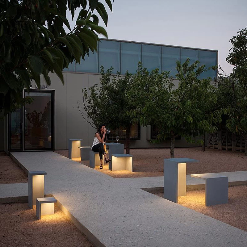 Empty Outdoor Seat Wide 5 Empty Outdoor Seat Wide - Image 5