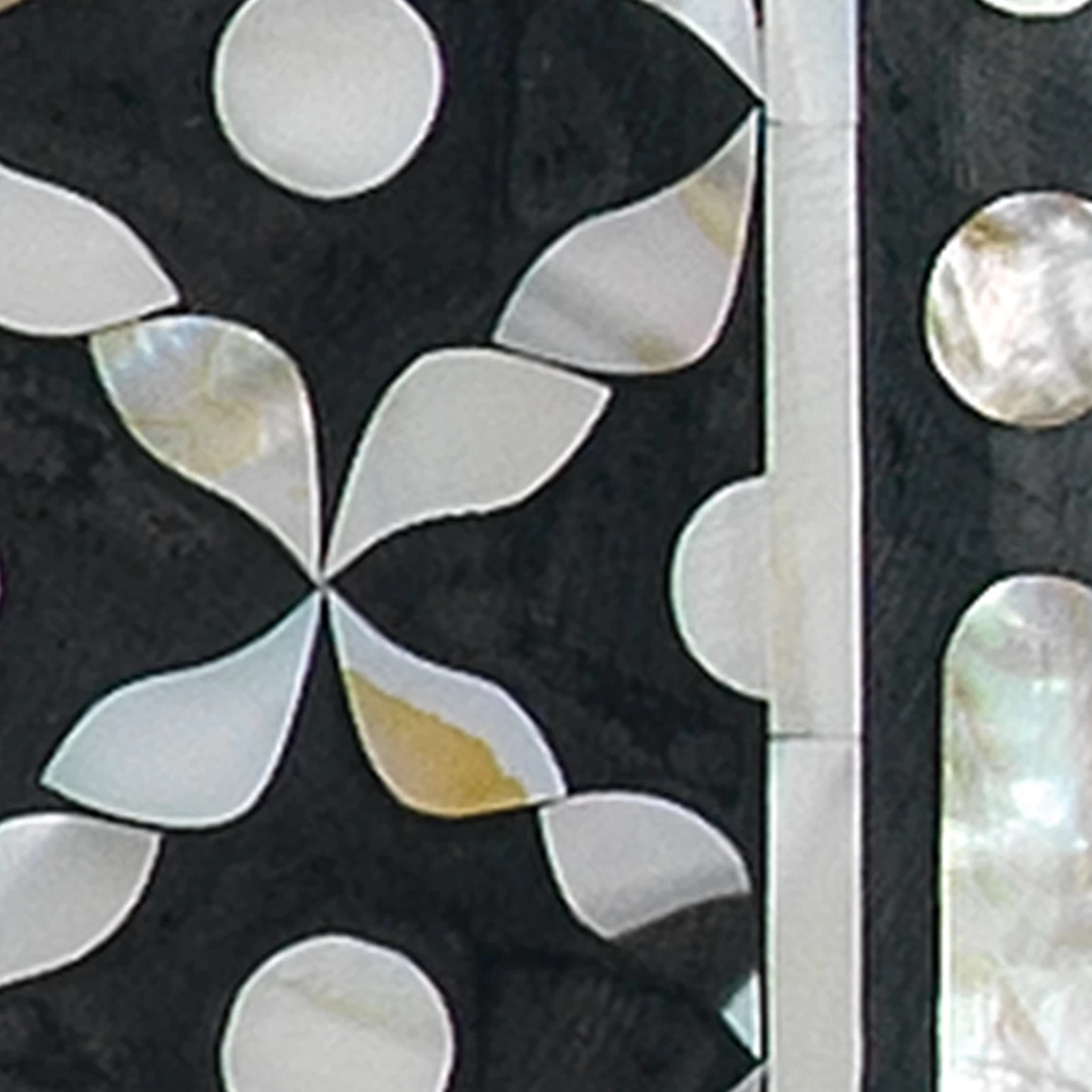 Evelyn Rectangle Mirror 3 Evelyn Rectangle Mirror - Image 3