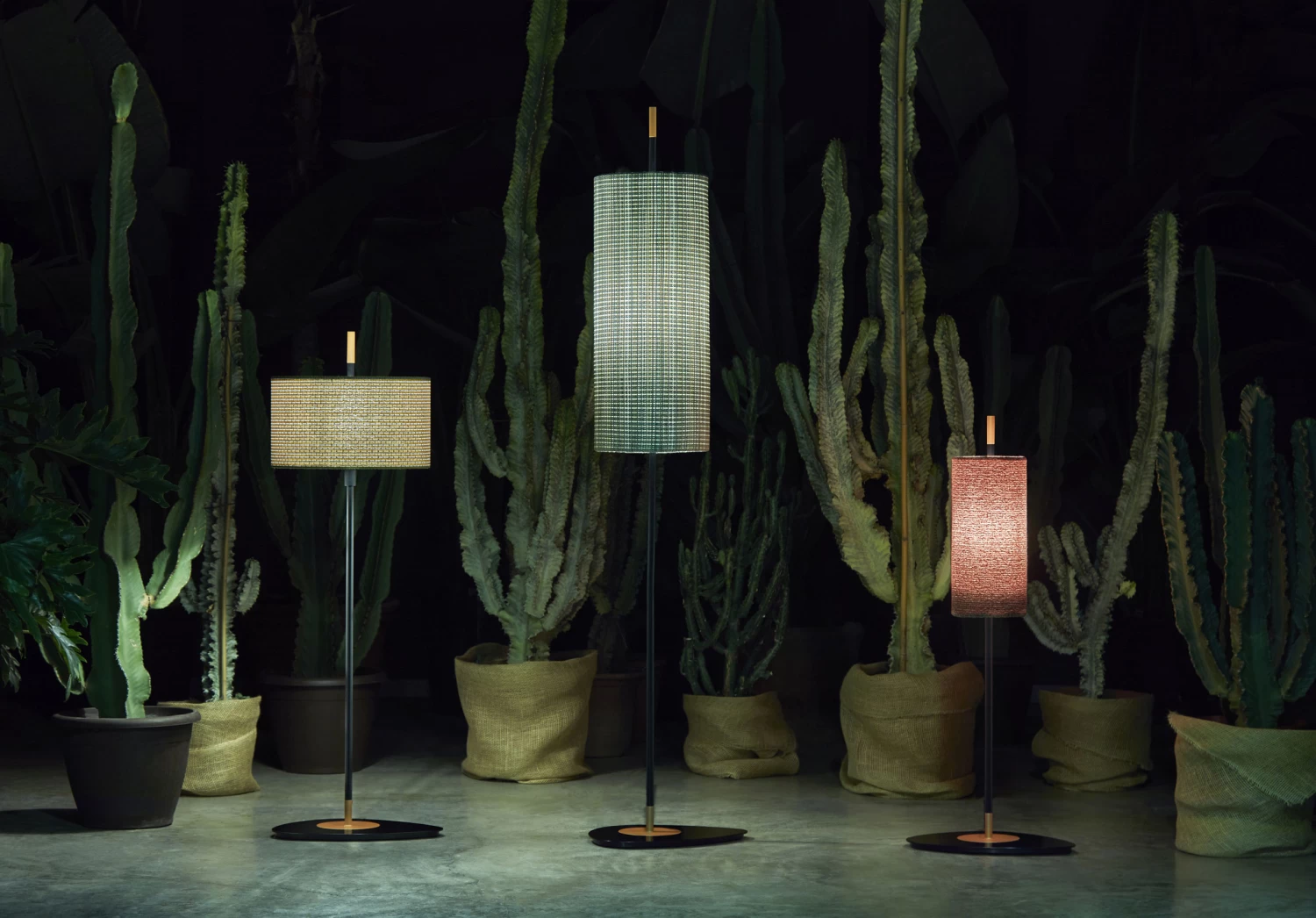 Lagoon Cylinder Outdoor Floor Lamp 4 Lagoon Cylinder Outdoor Floor Lamp - Image 4