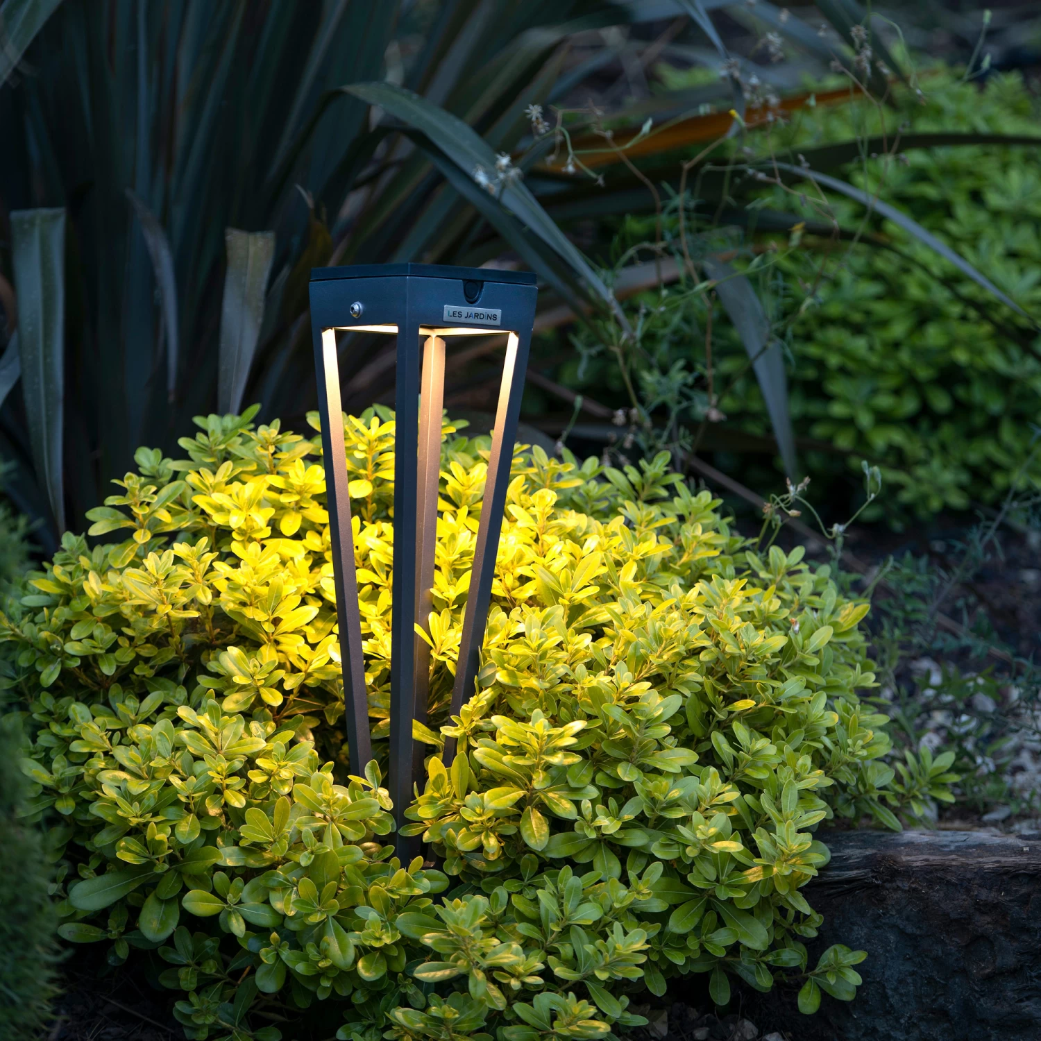 Hawi Outdoor Solar Path Light 6 Hawi Outdoor Solar Path Light - Image 6