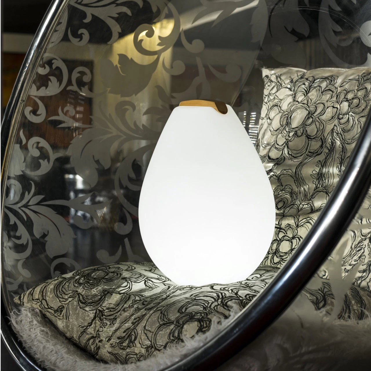 Vessel 2 Portable Bluetooth Indoor / Outdoor LED Lamp 8 Vessel 2 Portable Bluetooth Indoor / Outdoor LED Lamp - Image 8