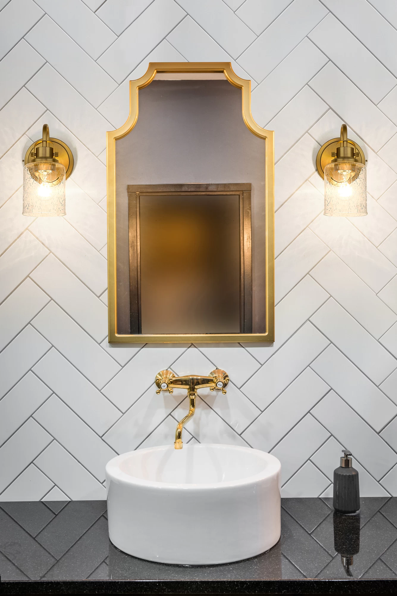 Z-LIte Kinsley Wall Sconce 2 Z-LIte Kinsley Wall Sconce - Image 2